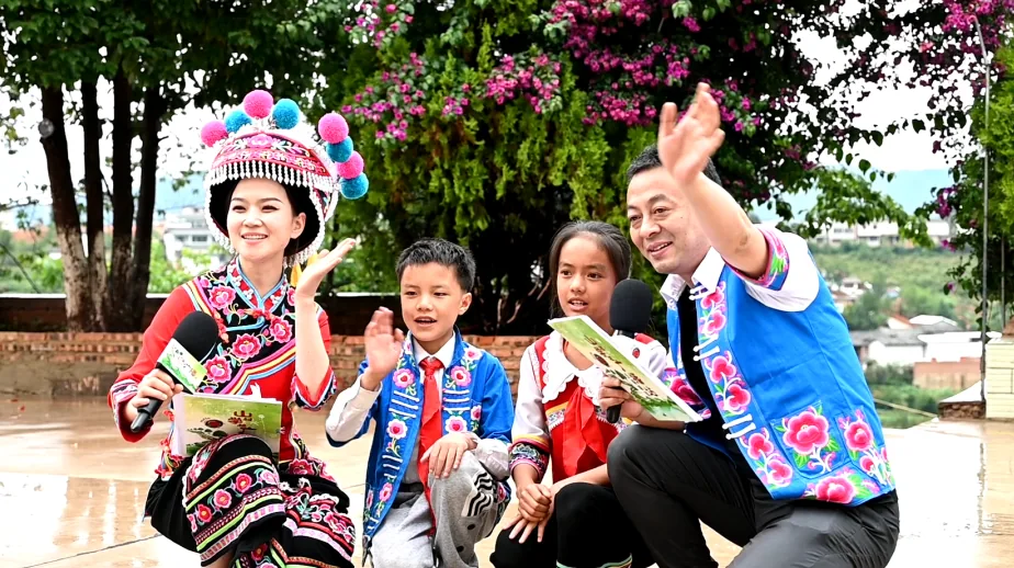 腊湾民族小学山村学校广播站开播了,梦想和歌谣在山谷回响!项目记录图片