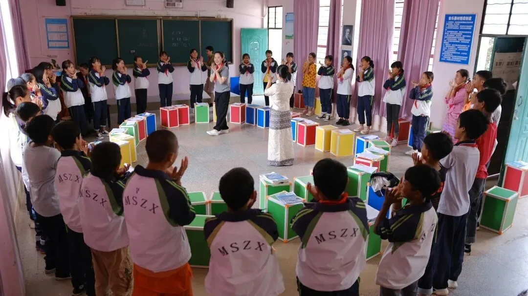 云南边陲的大山深处，又一座山村学校广播站建成了项目记录图片
