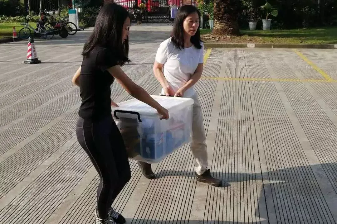 千里之外,又一座“山村学校广播站”开播了!项目记录图片