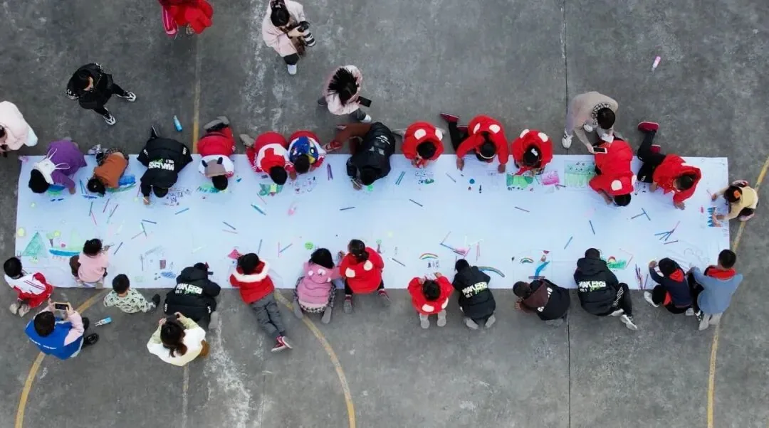 听见梦想｜大别山王畈小学·山村学校广播站开播了！项目记录图片