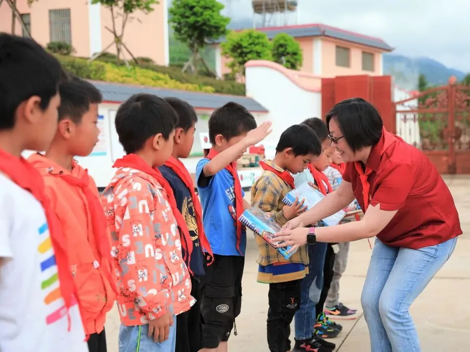 听见梦想 | 云南楚雄义隆小学“山村学校广播站”开播了项目记录图片